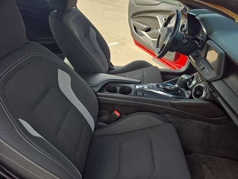 Used 2017 Chevrolet Camaro LT image 10