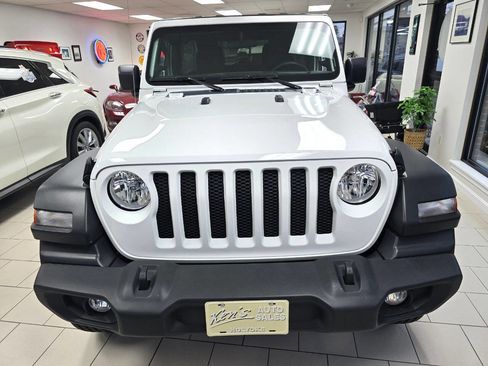 Used 2022 Jeep Wrangler Unlimited Sport image 4