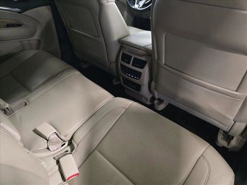 Used 2020 Acura MDX SH-AWD w/ Technology Package image 11