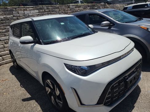 Used 2023 Kia Soul GT-Line FWD image 4