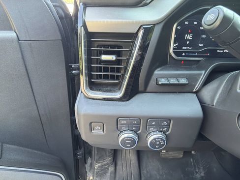 Used 2024 GMC Sierra 1500 Denali w/ Denali Reserve Package AWD/4WD image 19