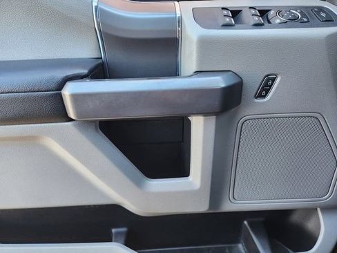 Used 2019 Ford F350 XLT w/ XLT Premium Package image 21