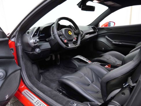 Certified 2016 Ferrari 488 GTB RWD image 15