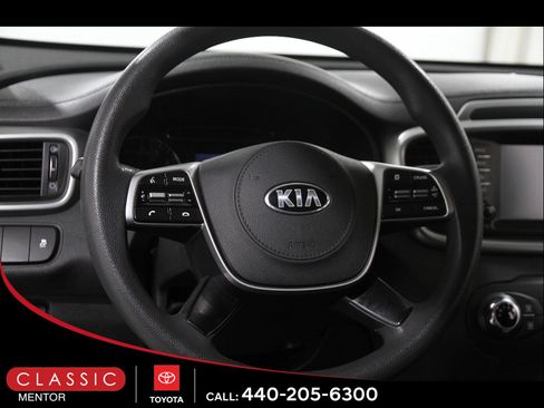 Used 2020 Kia Sorento LX FWD image 7