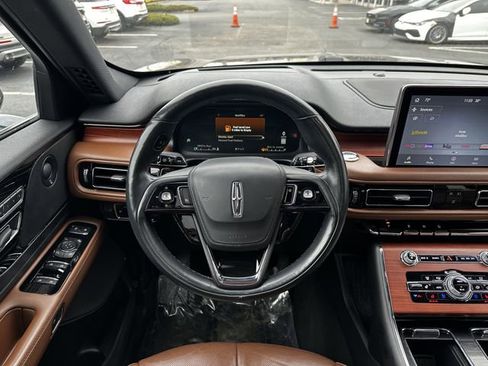 Certified 2023 Lincoln Aviator Reserve w/ Equipment Group 201A image 14