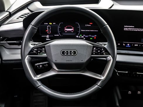 Used 2025 Audi Q6 e-tron Premium Plus w/ Premium Plus image 19