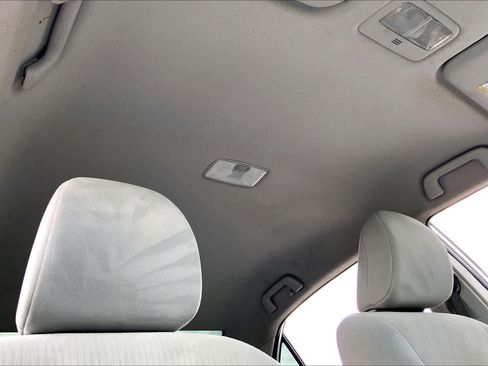 Used 2010 Toyota Corolla LE image 13