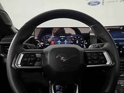 Used 2026 Ford Mustang Coupe RWD image 17