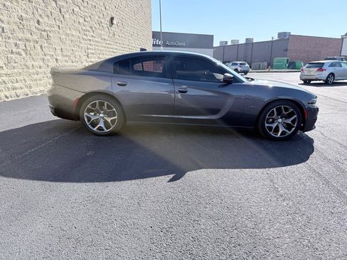Used 2016 Dodge Charger R/T w/ Plus Group RWD image 6