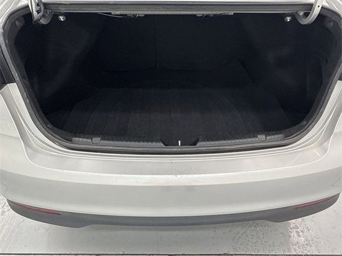 Used 2018 Kia Forte LX image 22