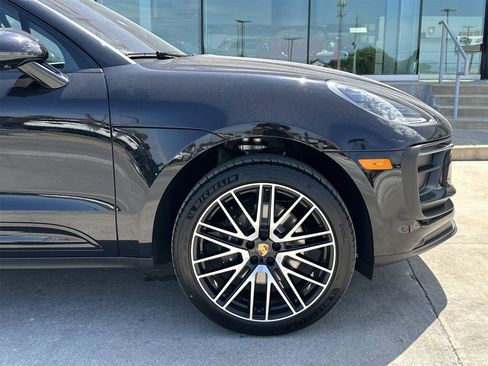 New 2025 Porsche Macan image 11