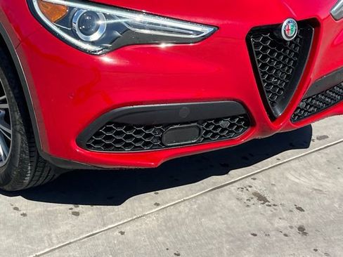 Used 2023 Alfa Romeo Stelvio Sprint image 6