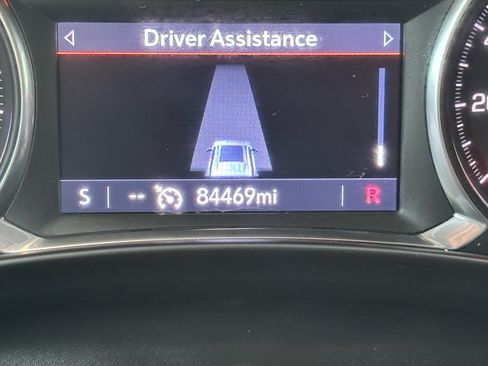 Used 2020 GMC Terrain SLT w/ Preferred Package image 19