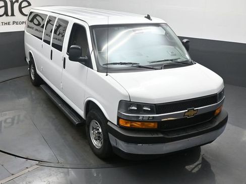 New 2025 Chevrolet Express 3500 LT w/ LT Preferred Equipment Group RWD image 27