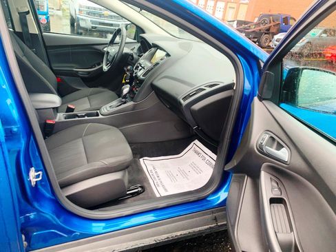 Used 2018 Ford Focus SEL w/ Winter Package FWD image 15