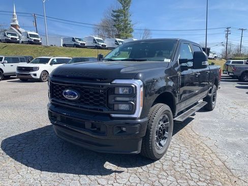 New 2026 Ford F250 XL w/ STX Appearance Package AWD/4WD image 4