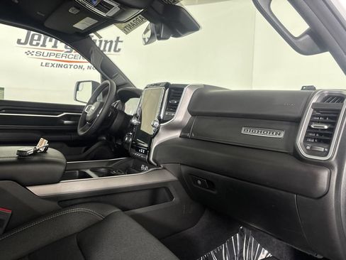 Used 2026 RAM 1500 Big Horn AWD/4WD image 32