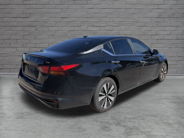 Used 2021 Nissan Altima 2.5 SV FWD image 2