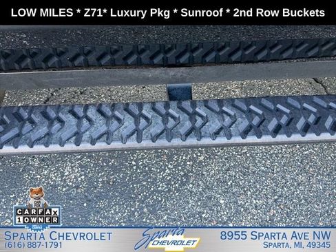 Used 2024 Chevrolet Tahoe Z71 w/ Luxury Package AWD/4WD image 13
