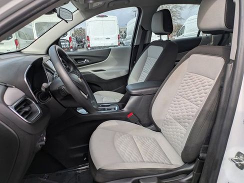 Used 2020 Chevrolet Equinox LS image 19