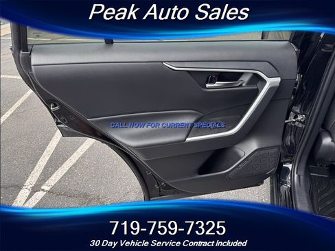 Used 2021 Toyota RAV4 XLE AWD/4WD image 22