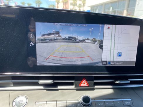 Used 2024 Hyundai Elantra SEL FWD image 15