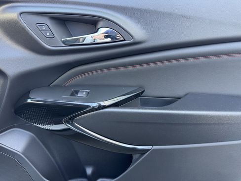 New 2026 Chevrolet Trax RS w/ Sunroof Package FWD image 23