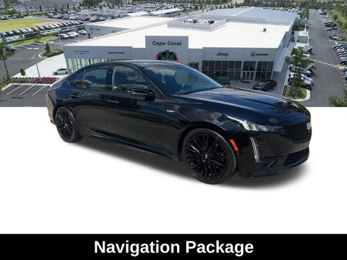 Used 2022 Cadillac CT5 V w/ Premium Package RWD image 11