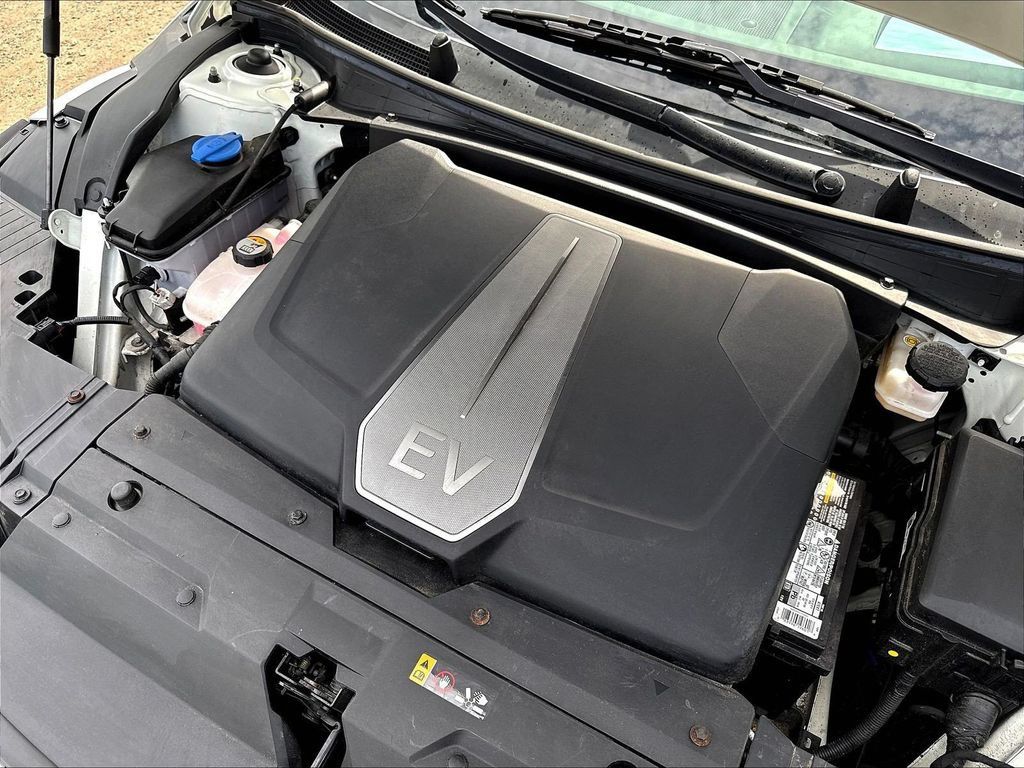 Used 2023 Kia EV6 GT-Line w/ GT-Line Suede Seat Package AWD/4WD image 35