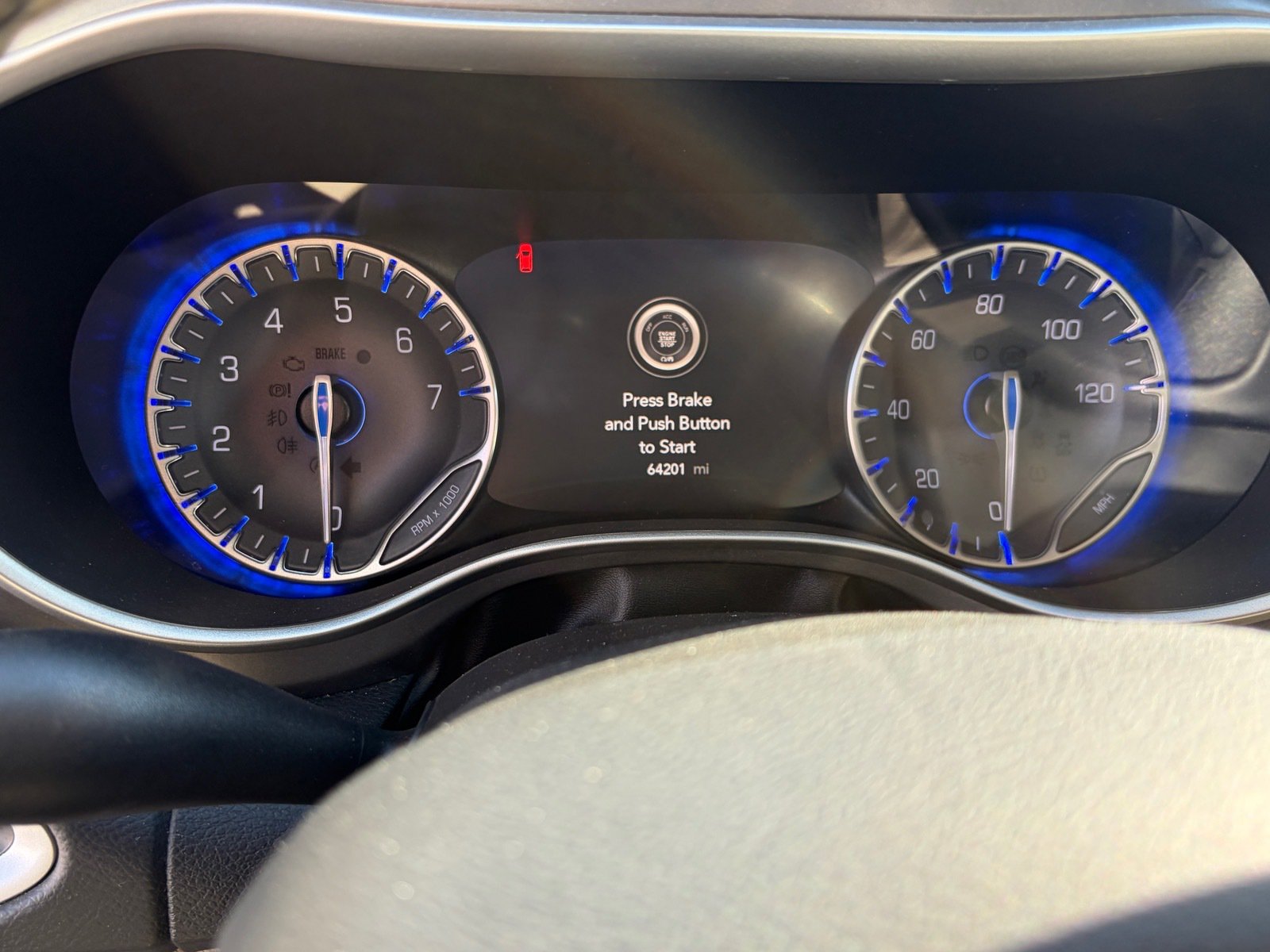 Used 2021 Chrysler Pacifica Touring-L FWD image 10
