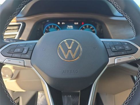 New 2026 Volkswagen Atlas SE FWD image 22