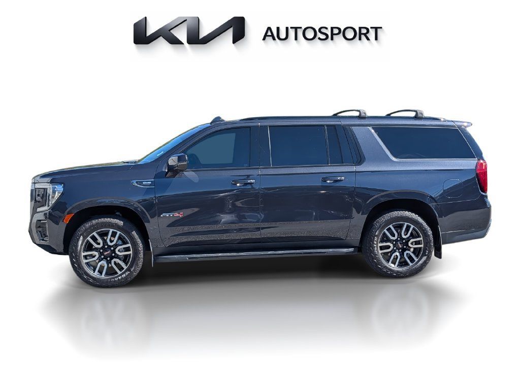 Used 2024 GMC Yukon XL AT4 AWD/4WD image 13