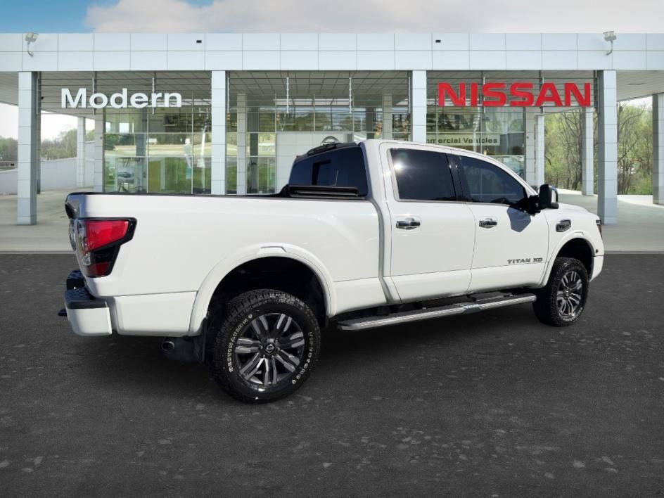 Used 2022 Nissan Titan Platinum Reserve w/ Moonroof Package AWD/4WD image 5