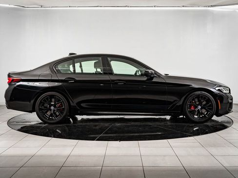 Used 2023 BMW M550i xDrive w/ Executive Package image 5