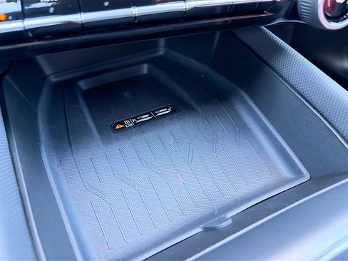 Used 2025 Chevrolet Equinox EV RS image 29