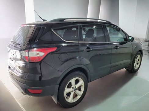 Used 2018 Ford Escape SE image 21