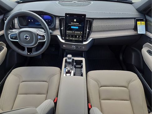 New 2026 Volvo XC90 B6 Plus w/ Protection Package Premier AWD/4WD image 17