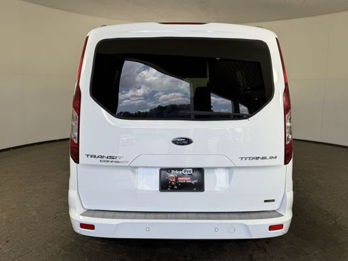 Used 2023 Ford Transit Connect Titanium FWD image 6