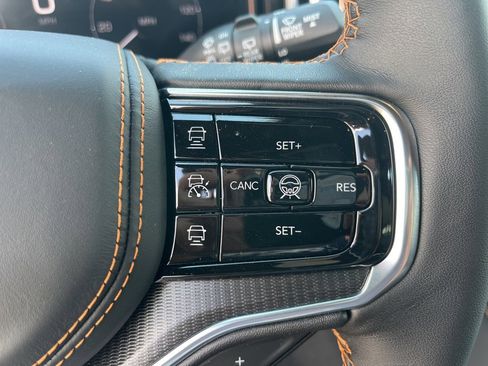 New 2024 Jeep Grand Wagoneer Series III w/ Rear Seat Video Group 1 image 27