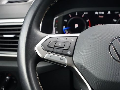 Used 2023 Volkswagen Atlas Cross Sport SE AWD/4WD image 26