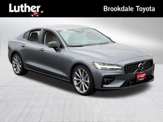 Used 2021 Volvo S60 T5 Momentum w/ Premium Package AWD/4WD video 1
