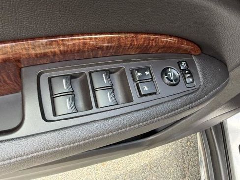 Used 2017 Acura MDX SH-AWD w/ Technology Package image 18