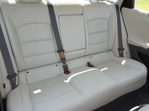 Used 2023 Chevrolet Malibu LT w/ LPO, Floor Liner Package FWD image 19