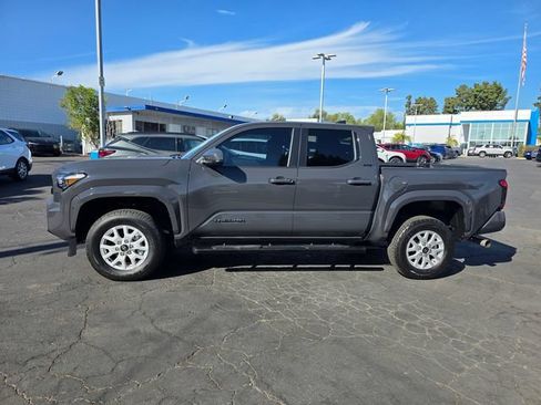 Used 2025 Toyota Tacoma SR5 RWD image 4