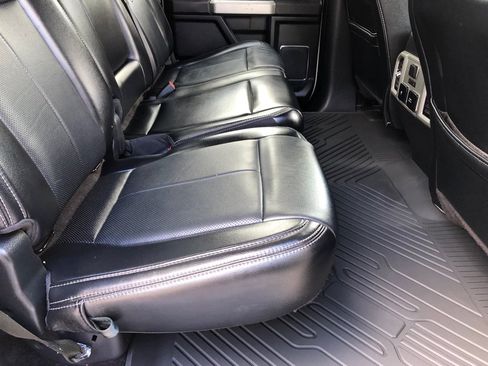 Used 2019 Ford F150 Lariat w/ Equipment Group 502A Luxury AWD/4WD image 26