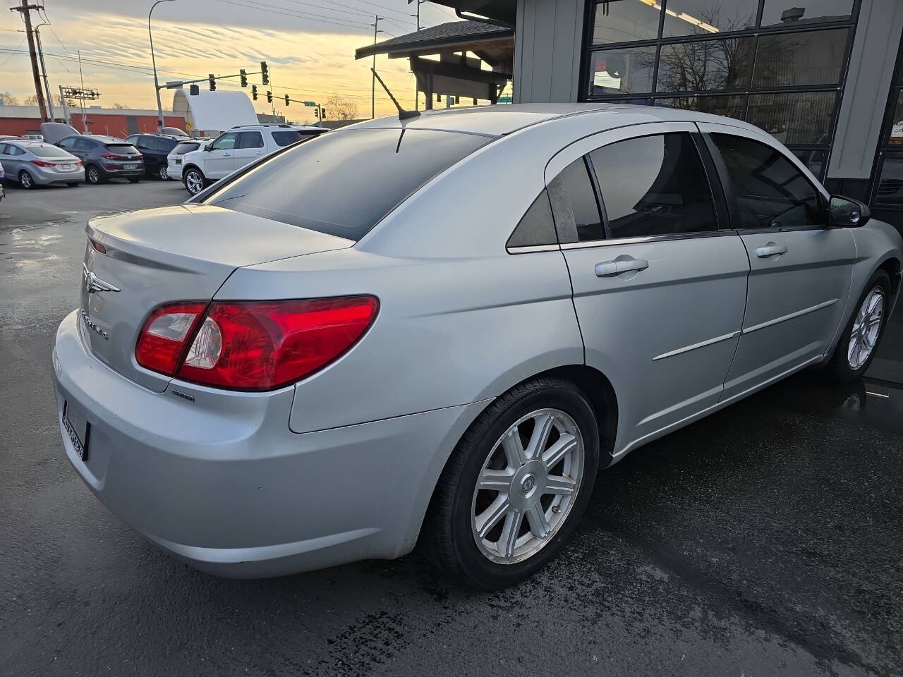 Used 2008 Chrysler Sebring Touring FWD image 5