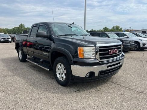 Used 2011 GMC Sierra 1500 SLE w/ Power Tech Package AWD/4WD image 3
