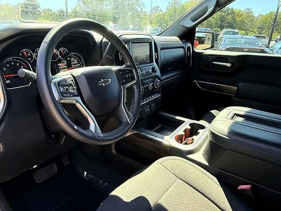 Used 2021 Chevrolet Silverado 1500 RST w/ Redline Edition AWD/4WD image 24