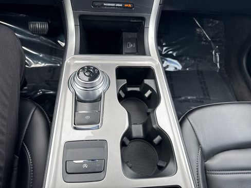 Certified 2024 Ford Edge SEL w/ Convenience Package image 27