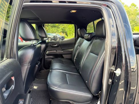 Used 2023 Toyota Tacoma TRD Pro AWD/4WD image 27
